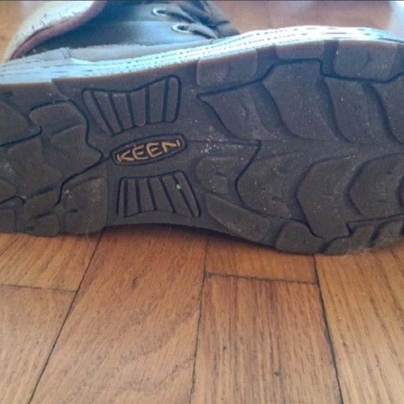 Keen Winter Boots - Picture 5 of 6